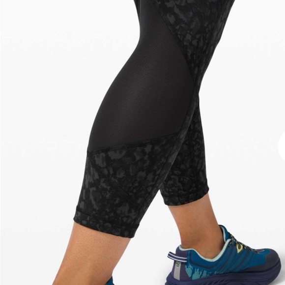Lululemon Pace Rival High-Rise Crop 22" Wild Thing Camo Deep Coal Multi / Black - Picture 4 of 9